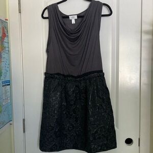 Loft Ann Taylor grey black sleeveless dress Size 10